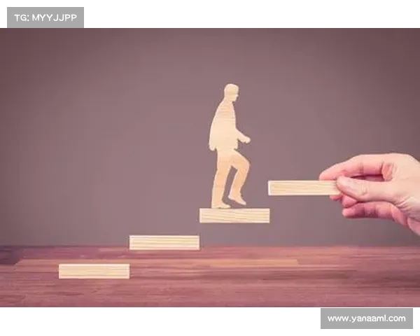 巴黎圣日耳曼未来发展路径：豪购策略与青训建设的平衡之道